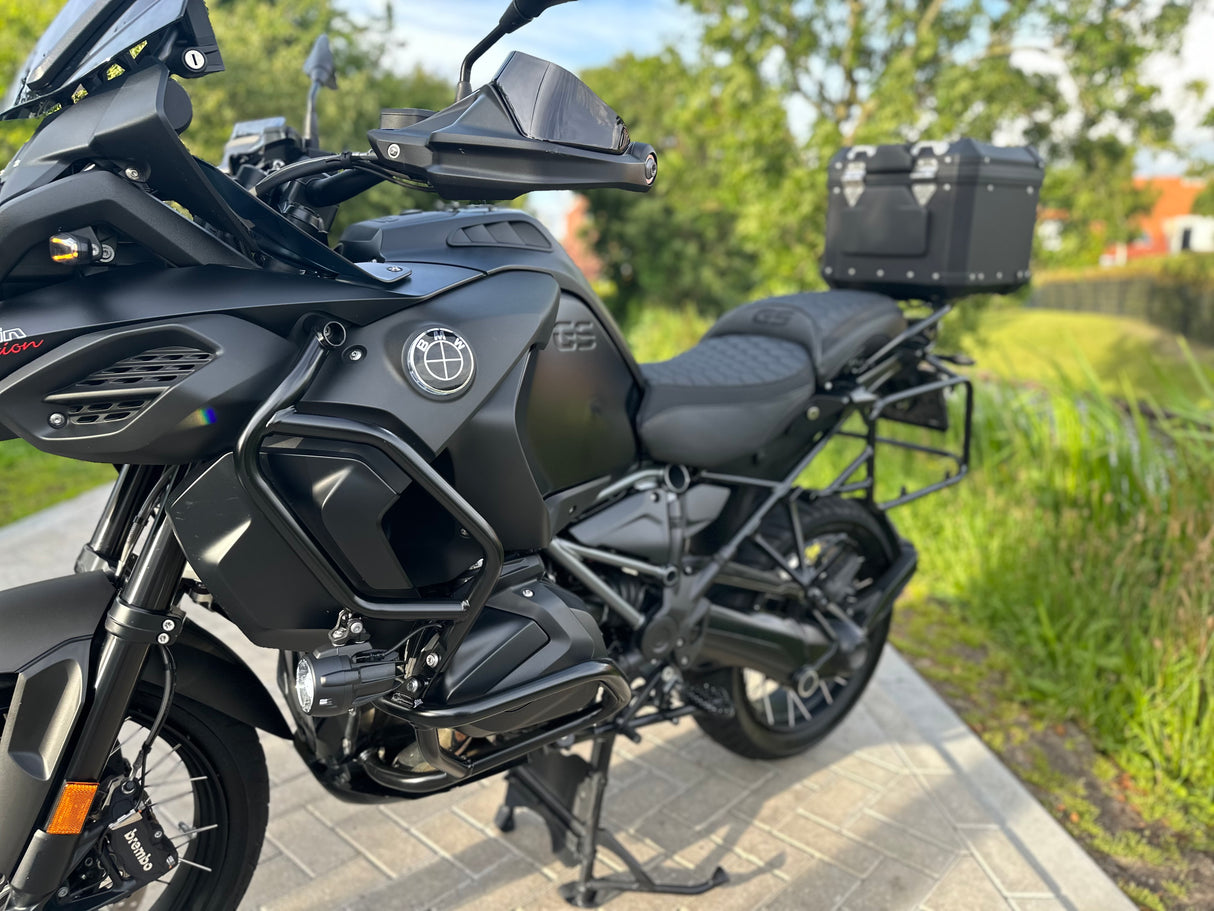 BMW r 1250 gs Adventure black on black 2022 Akrapovic