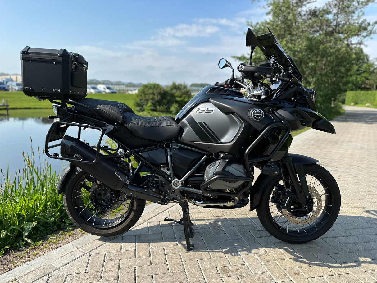 BMW r 1250 gs Adventure triple black full custom 2023 Dr. Jekyll & Mr. Hyde