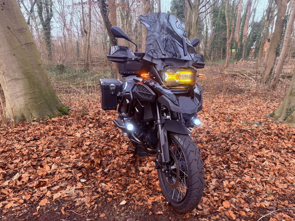 BMW r 1250 gs adventure 2023 triple black dr. Jekill & Mr. Hyde full custom