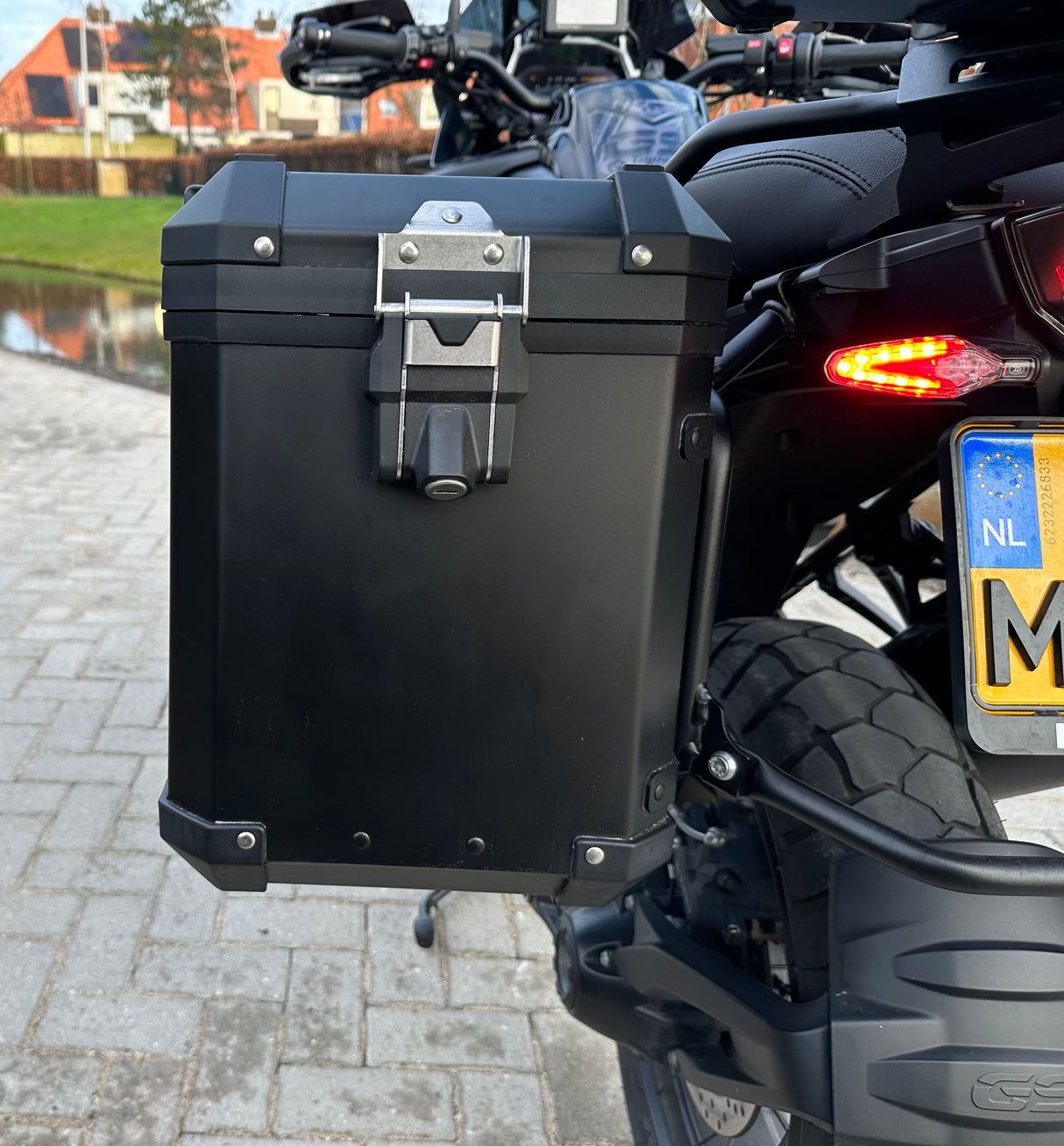 BMW R 1250 gs Adventure 2022 triple black custom full Akrapovic