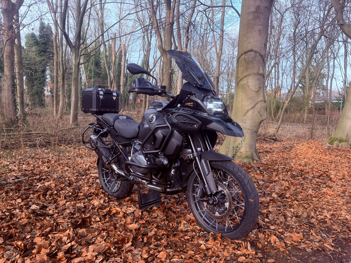 BMW R 1250 gs adventure Triple Black 2024 Akrapovic full custom