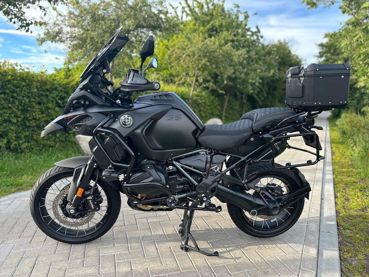 BMW r 1250 gs Adventure black on black 2022 Akrapovic