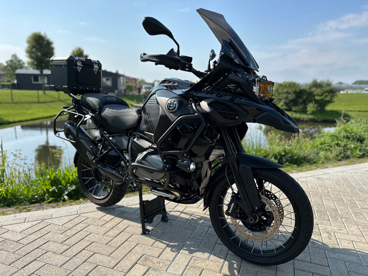 BMW r 1250 gs Adventure triple black full custom 2023 Dr. Jekyll & Mr. Hyde