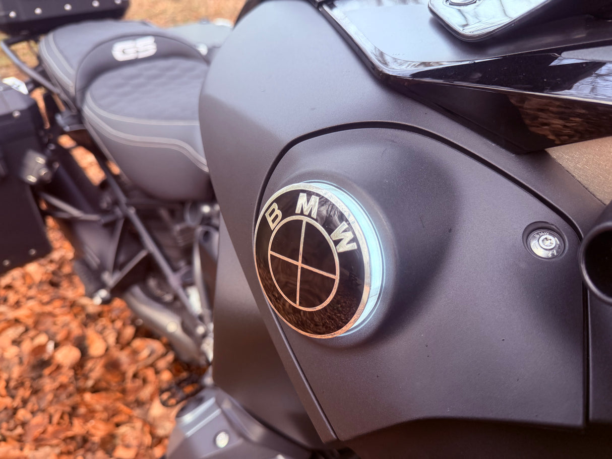 BMW r 1250 gs adventure 2023 triple black dr. Jekill & Mr. Hyde full custom