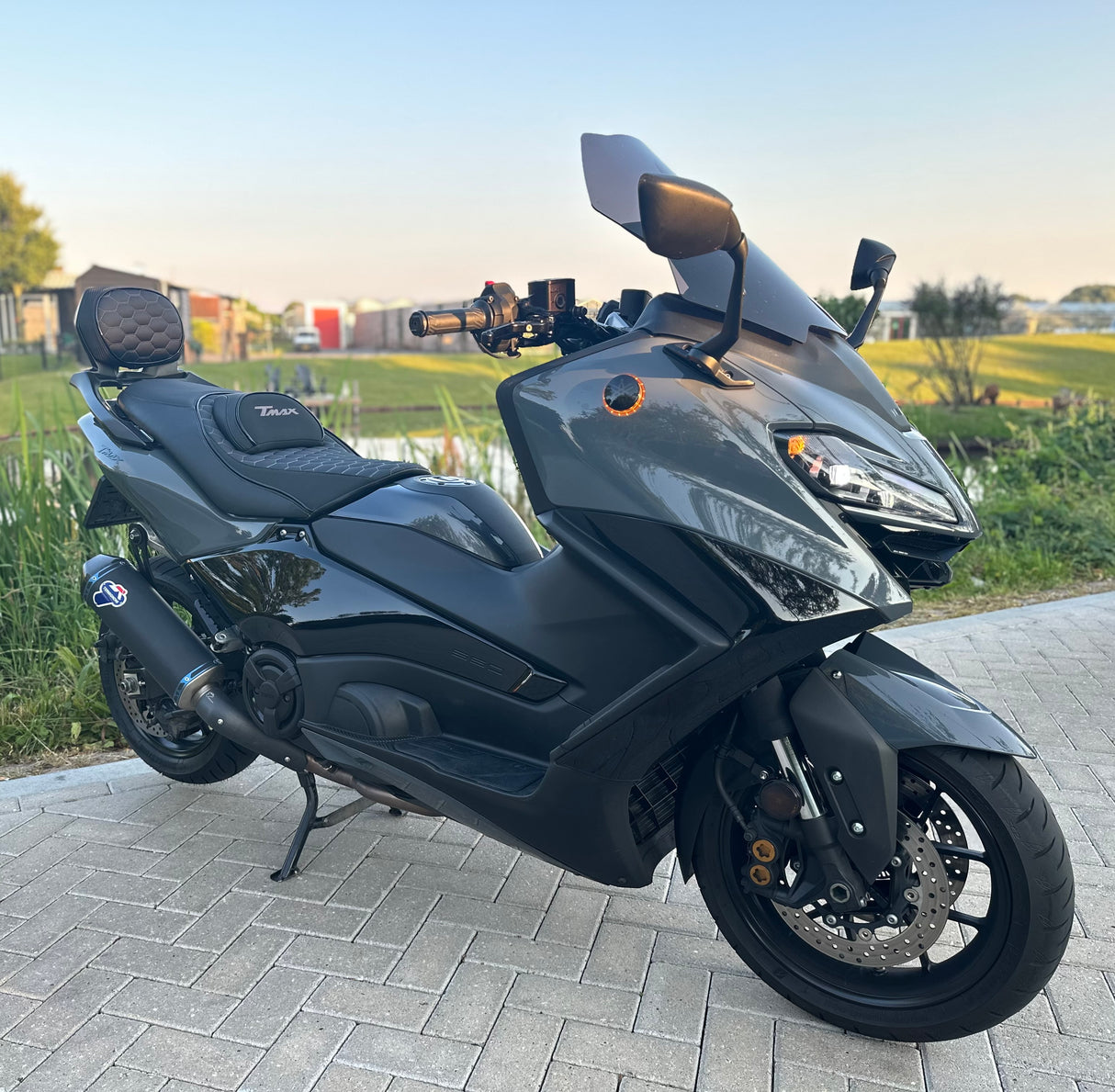 Yamaha T-Max 560 tech Max custom full Termignoni
