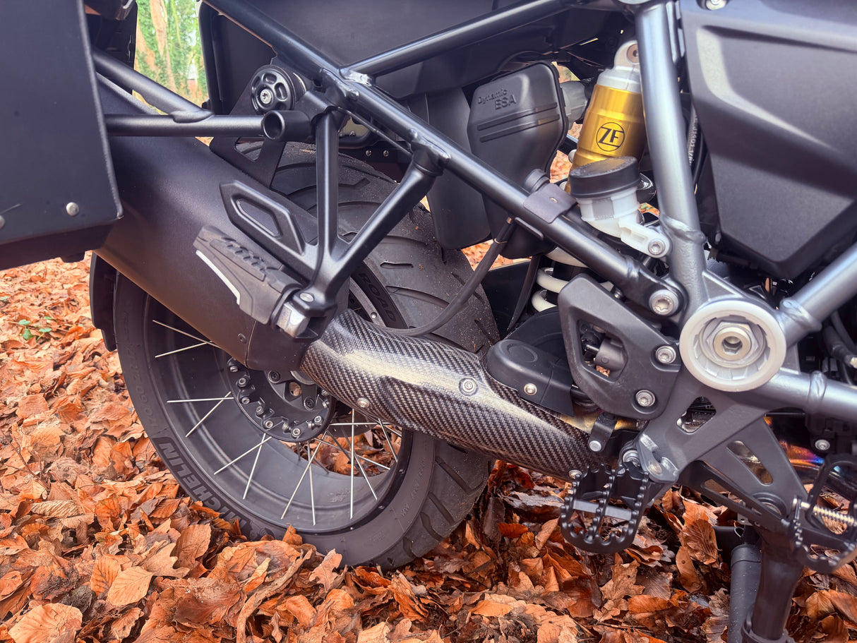 BMW r 1250 gs adventure 2023 triple black dr. Jekill & Mr. Hyde full custom