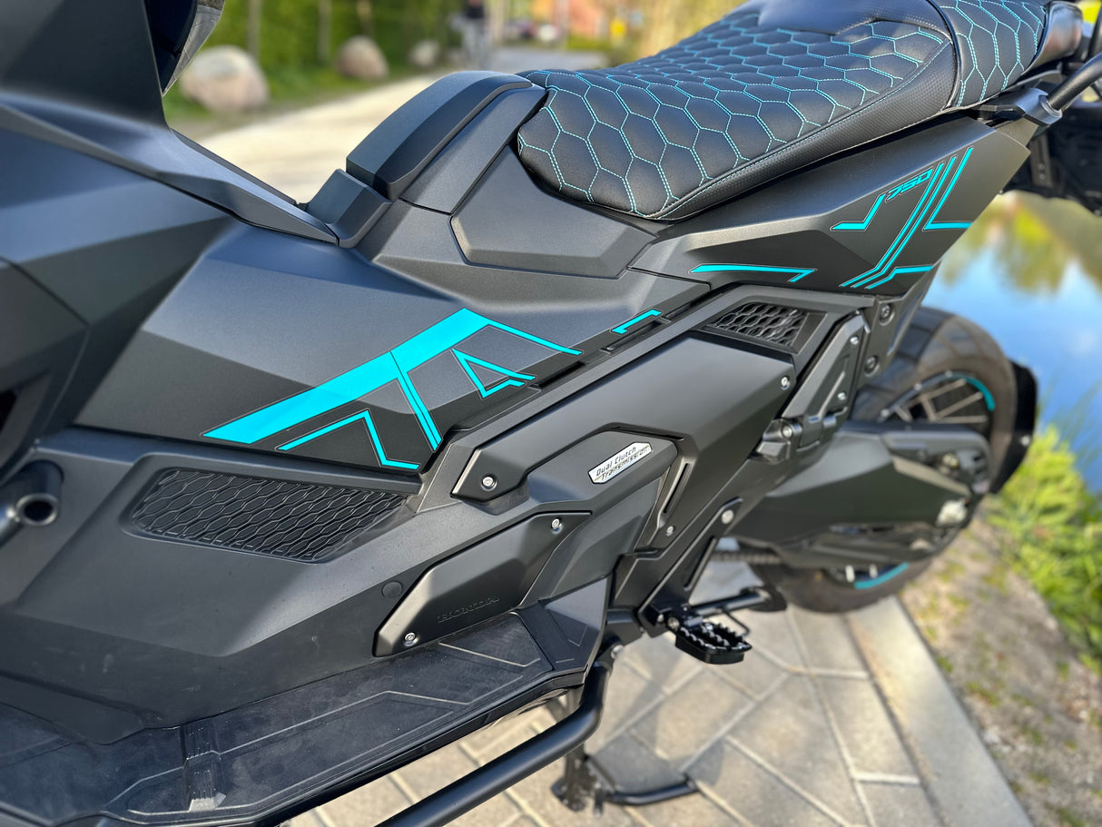 Honda x-adv 750 turquoise edition 2024 Akrapovic