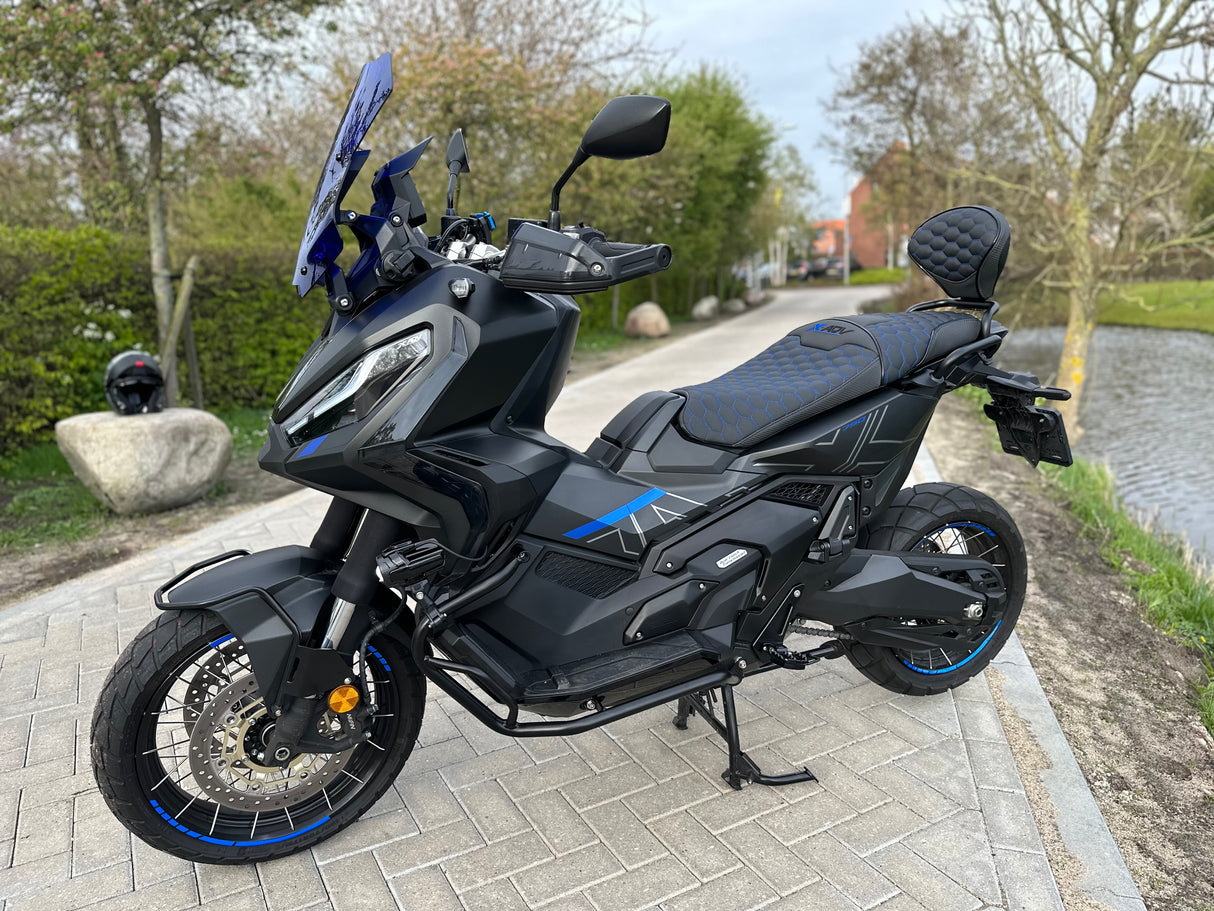 Honda x-adv 750 blue edition full custom Akrapovic