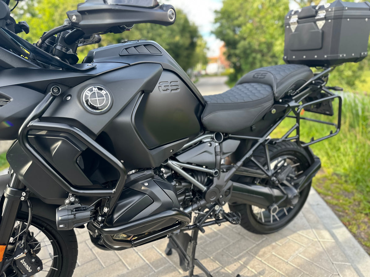 BMW r 1250 gs Adventure black on black 2022 Akrapovic