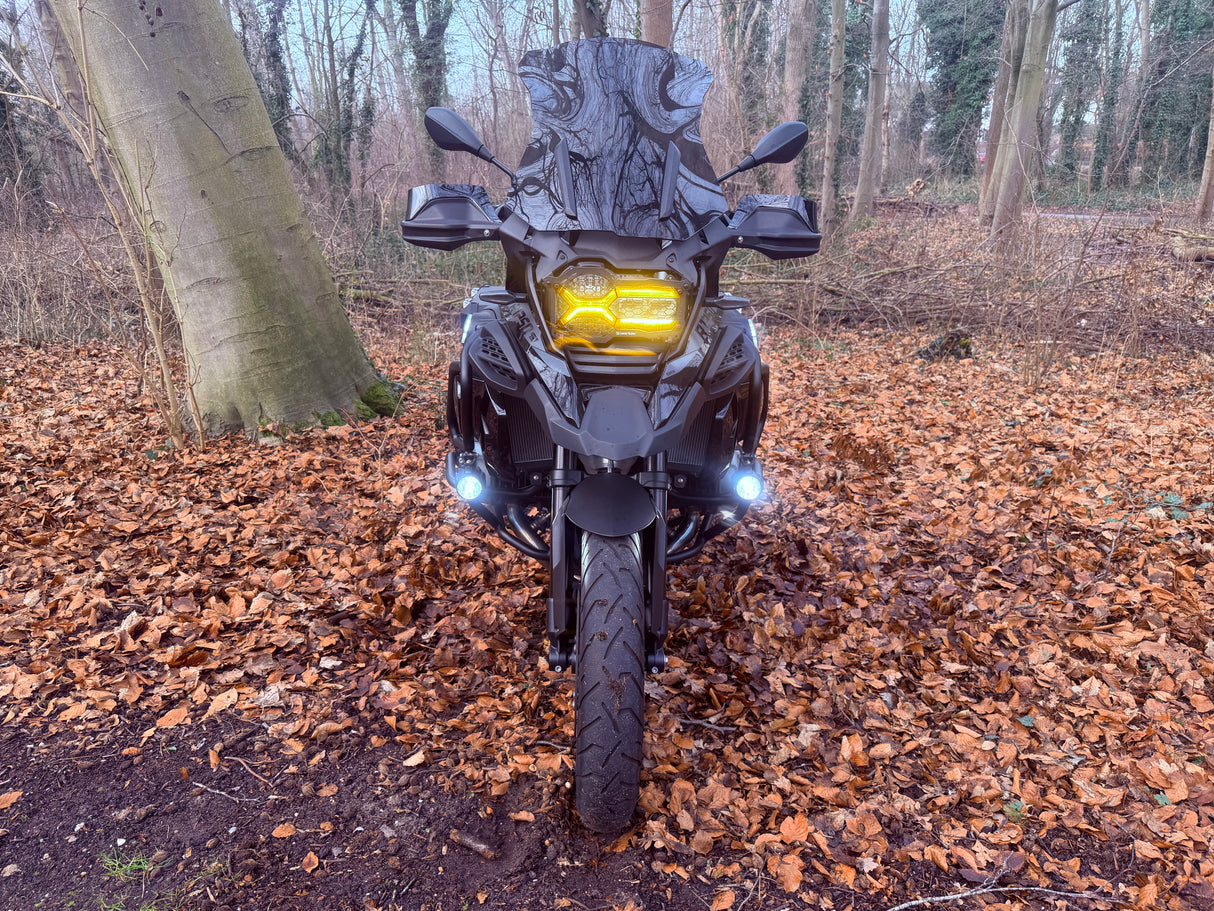 BMW r 1250 gs adventure 2023 triple black dr. Jekill & Mr. Hyde full custom