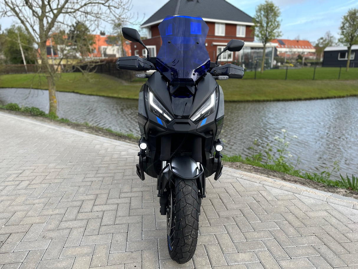 Honda x-adv 750 blue edition full custom Akrapovic