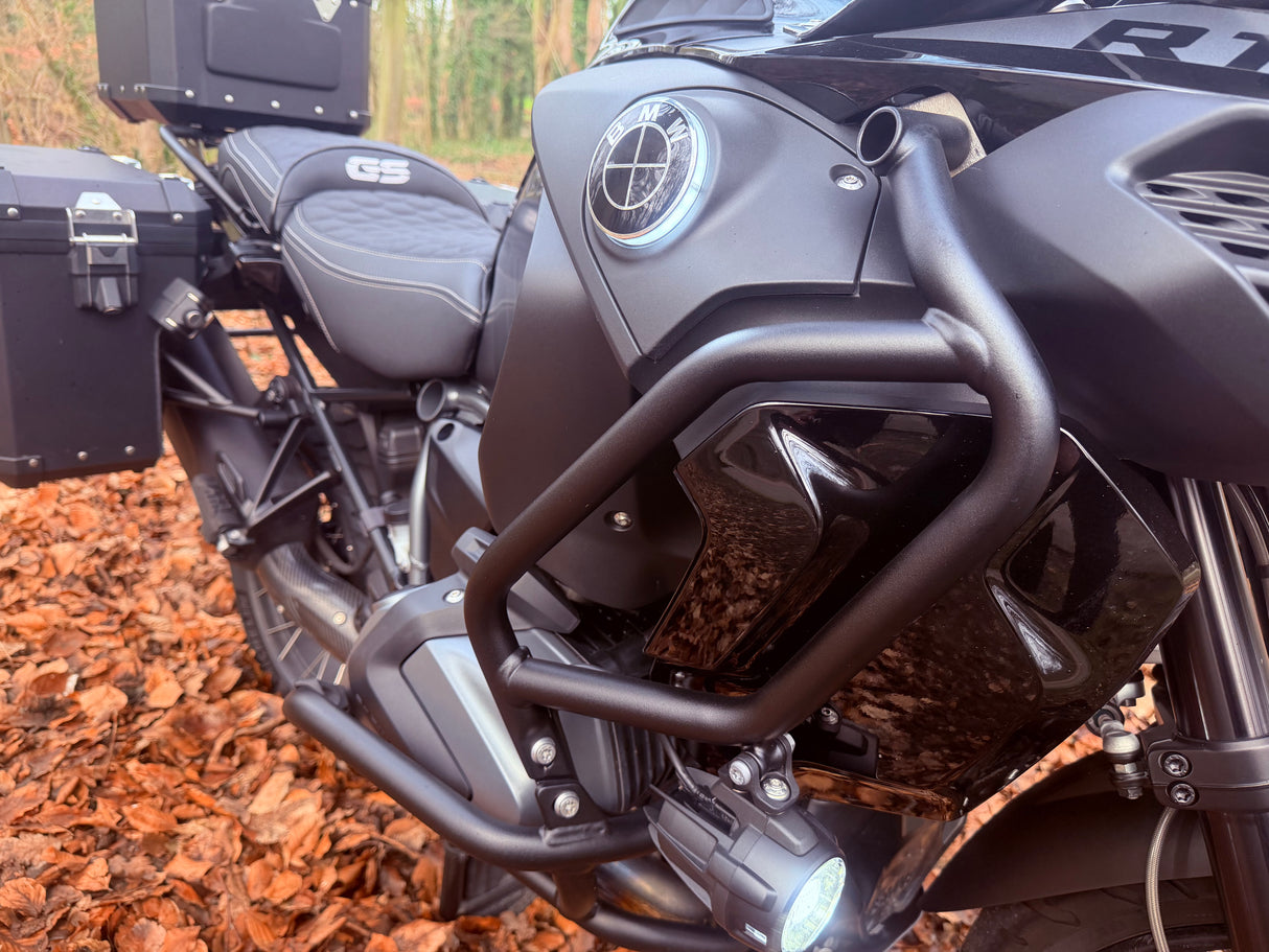 BMW r 1250 gs adventure 2023 triple black dr. Jekill & Mr. Hyde full custom