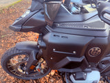 BMW R 1300 GS Adventure black on black 2025 AKRAPOVIC full custom