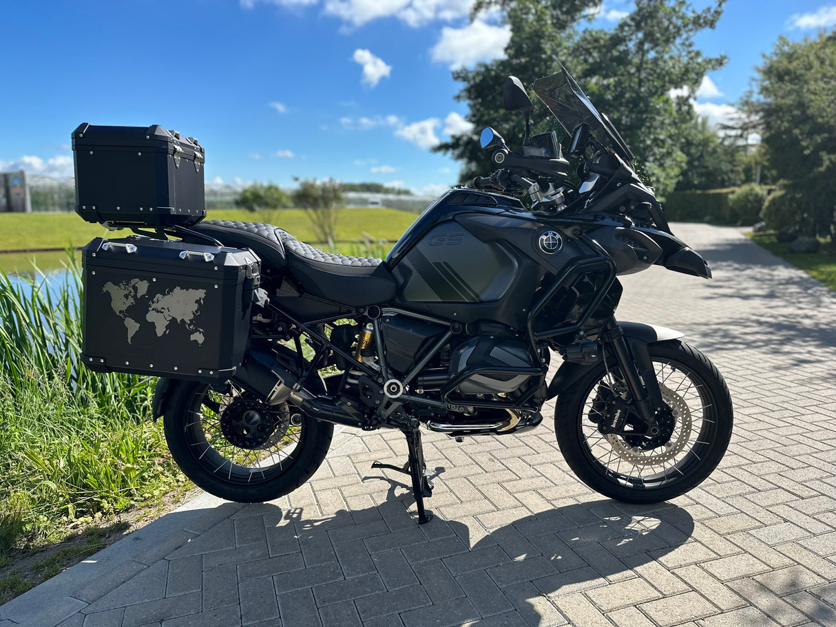 BMW r 1250 gs Adventure triple black custom Akrapovic