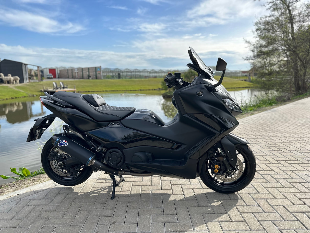 Yamaha T-Max 560 tech Max black on black 2023 full Termignoni