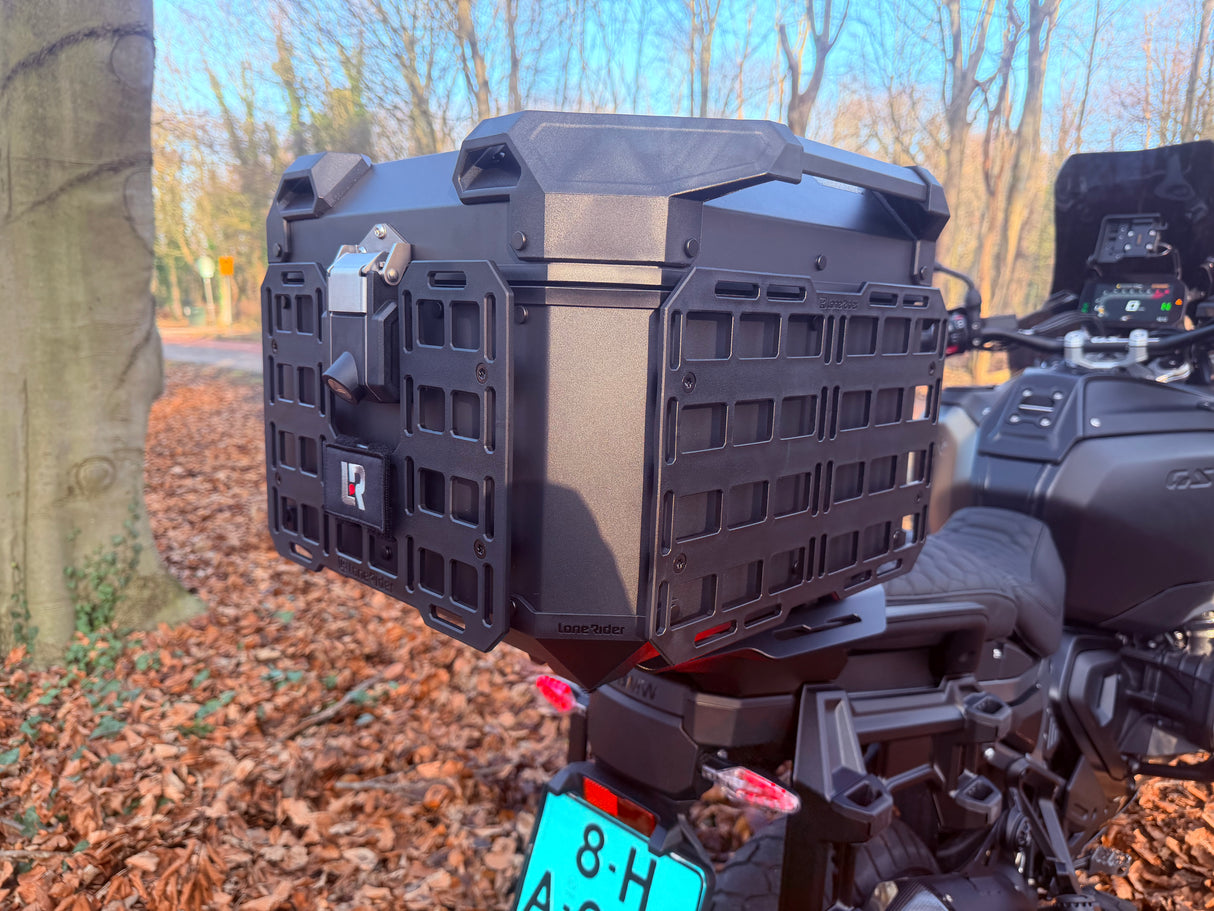 BMW R 1300 GS Adventure black on black 2025 AKRAPOVIC full custom