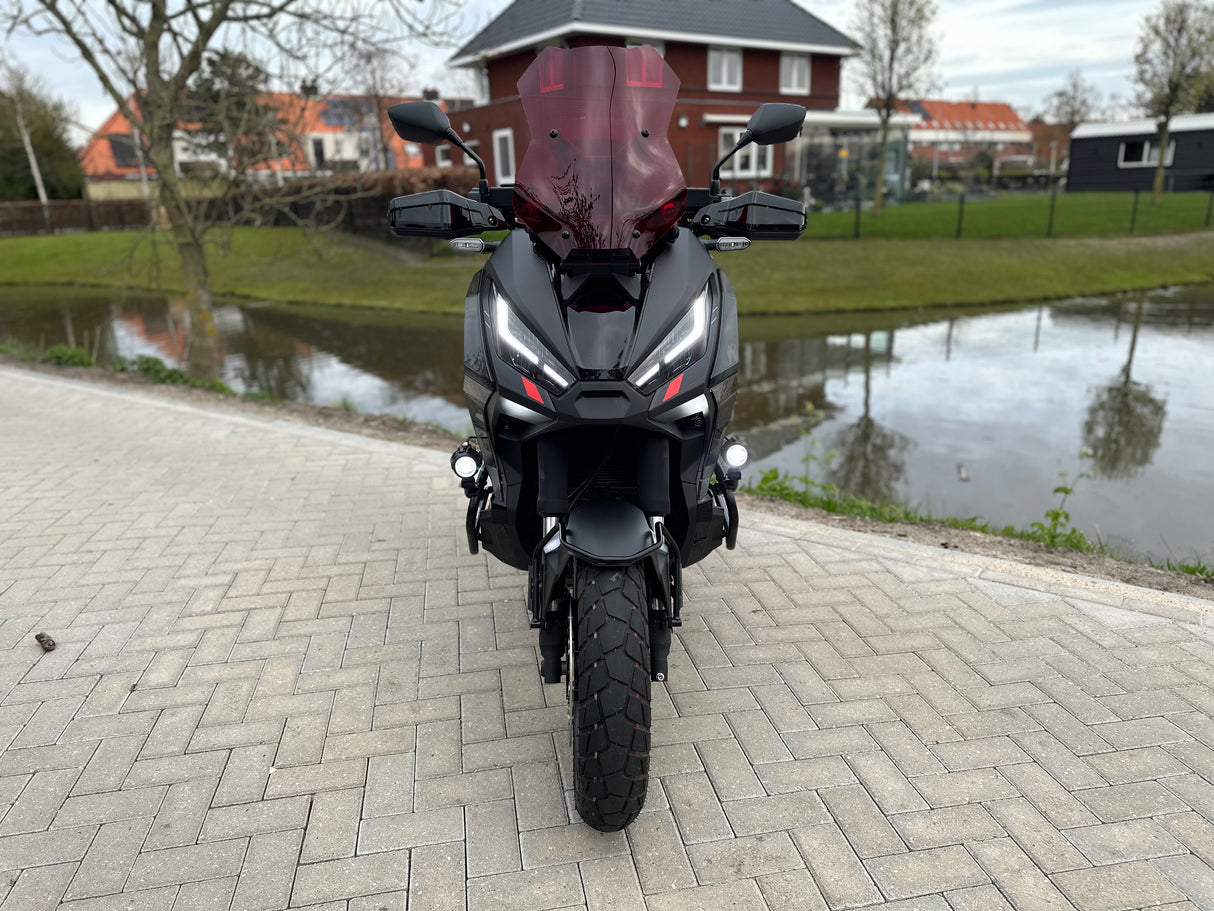 Honda x-adv 750 red edition full custom Akrapovic 2023