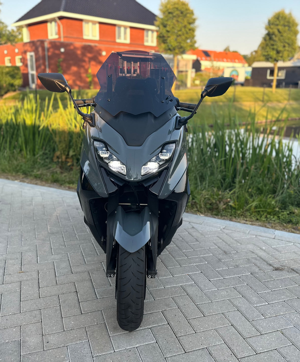 Yamaha T-Max 560 tech Max custom full Termignoni