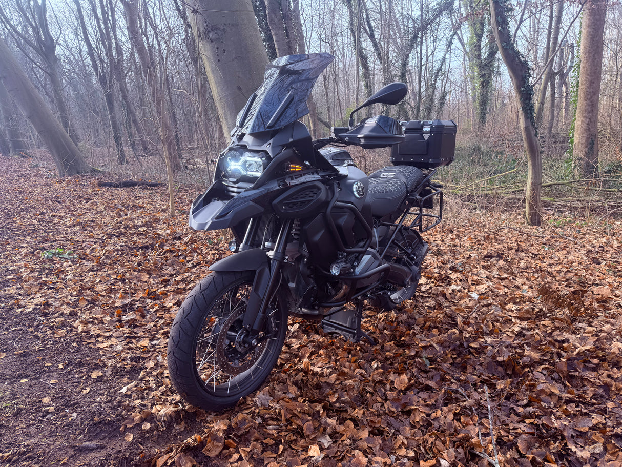 BMW R 1250 gs adventure Triple Black 2024 Akrapovic full custom