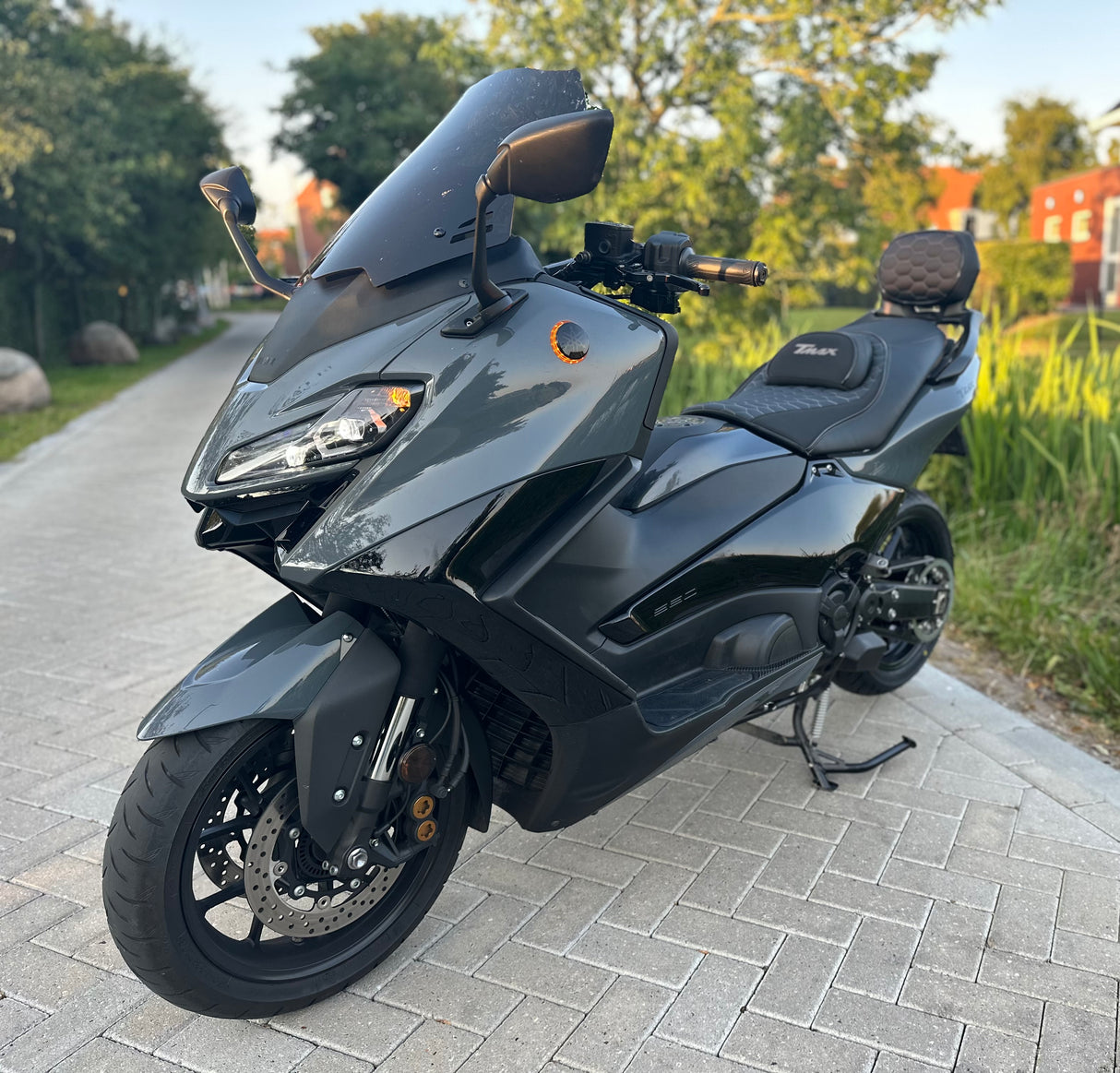 Yamaha T-Max 560 tech Max custom full Termignoni