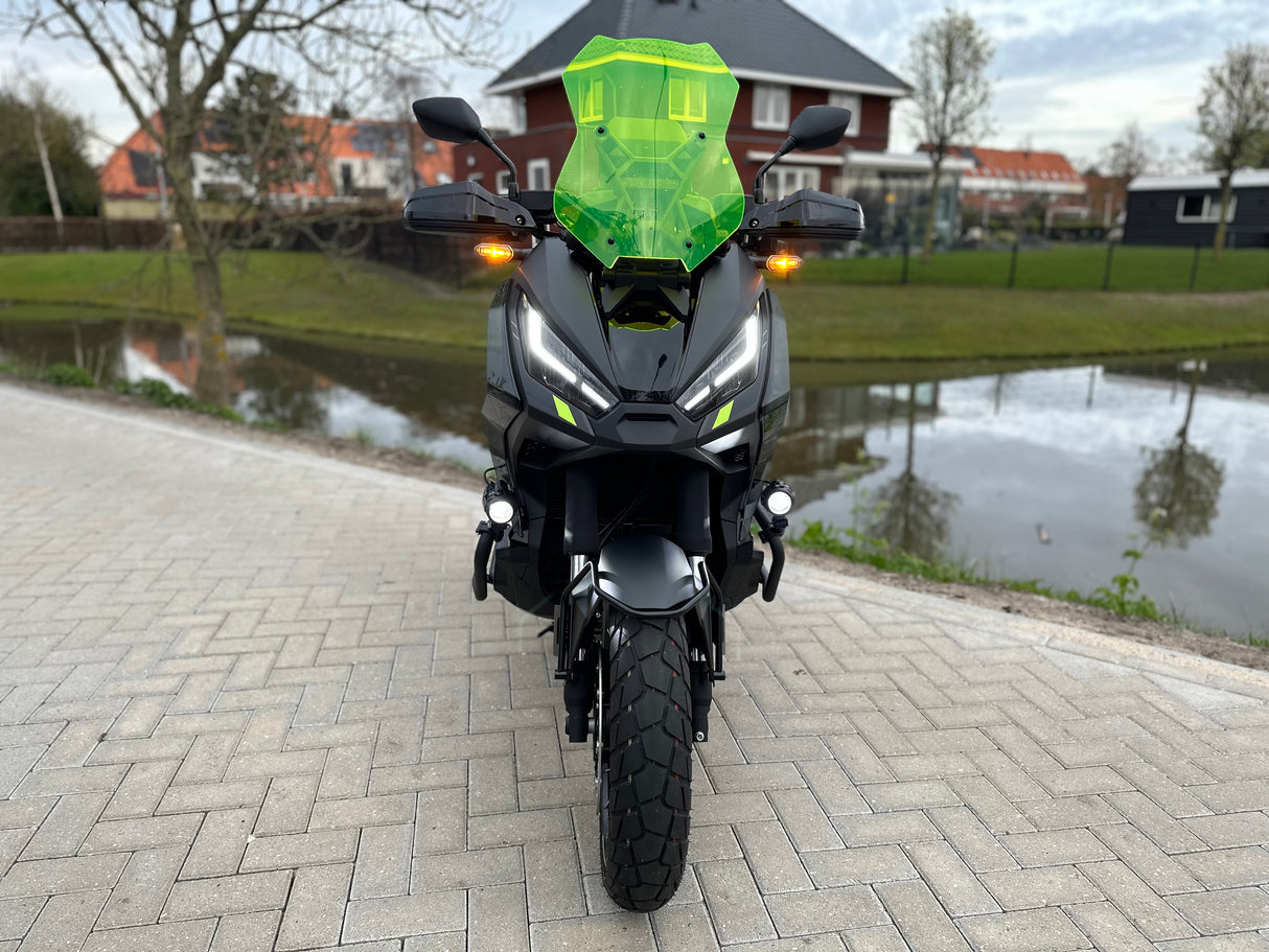 Honda x-adv 750 neon green edition full custom Akrapovic
