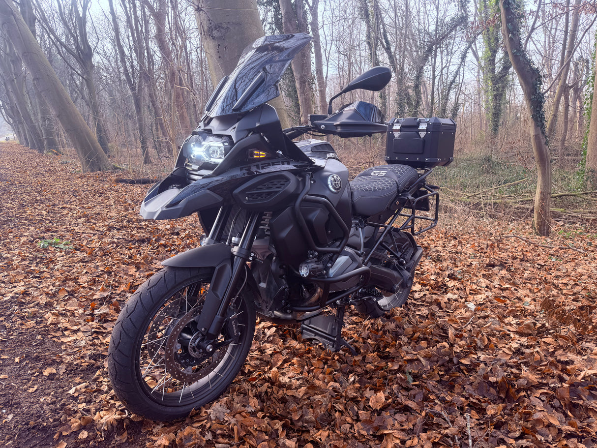 BMW R 1250 gs adventure Triple Black 2024 Akrapovic full custom