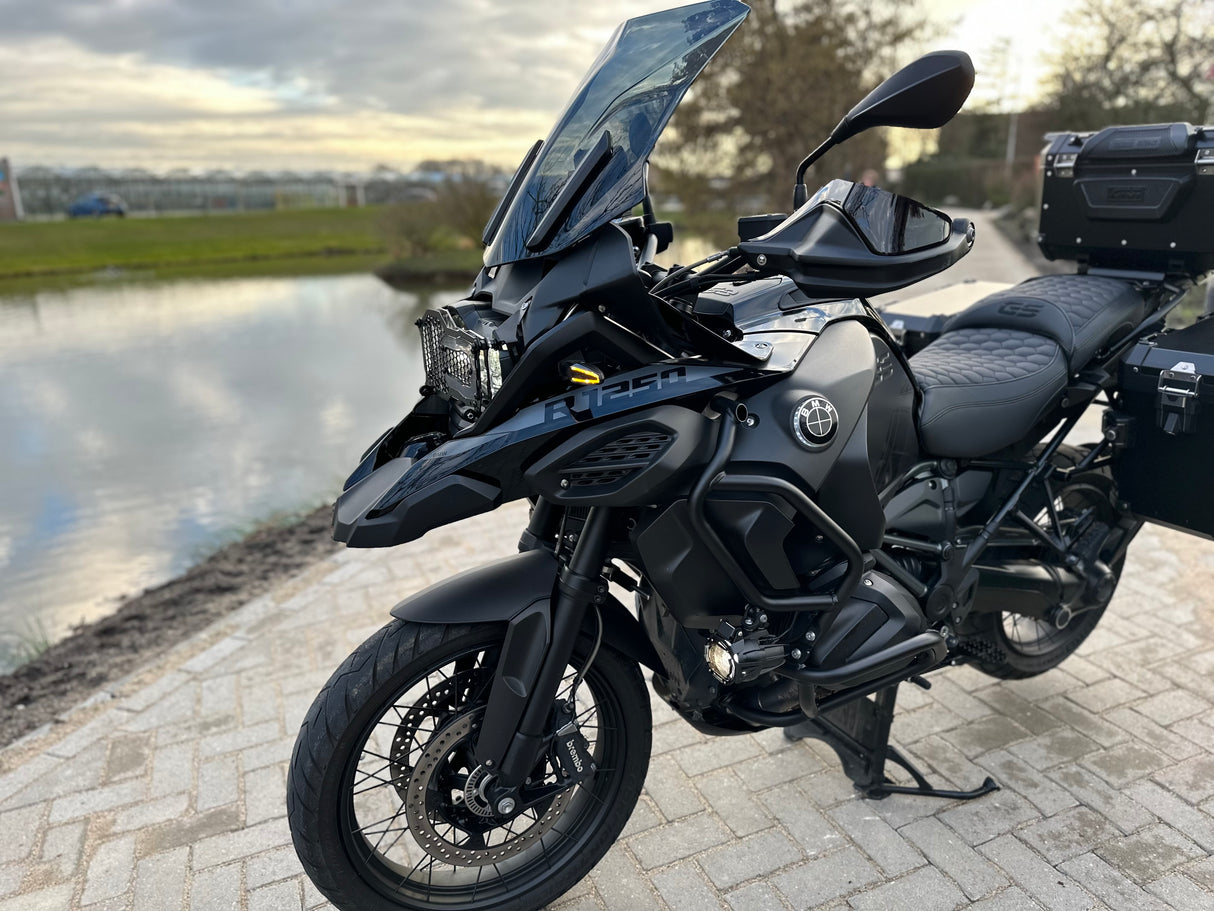 BMW R 1250 gs Adventure 2022 triple black custom full Akrapovic