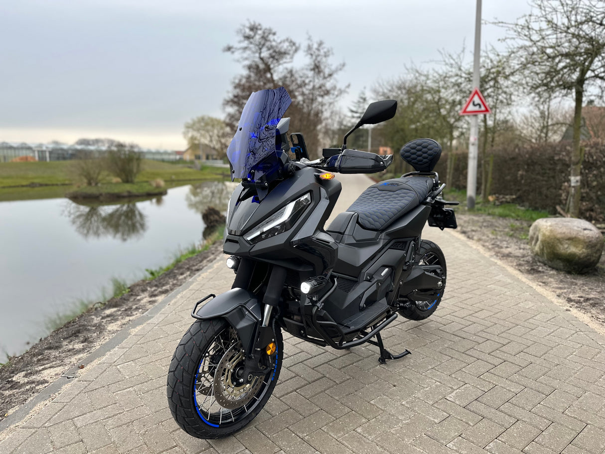 Honda x-adv 750 blue edition full custom Akrapovic