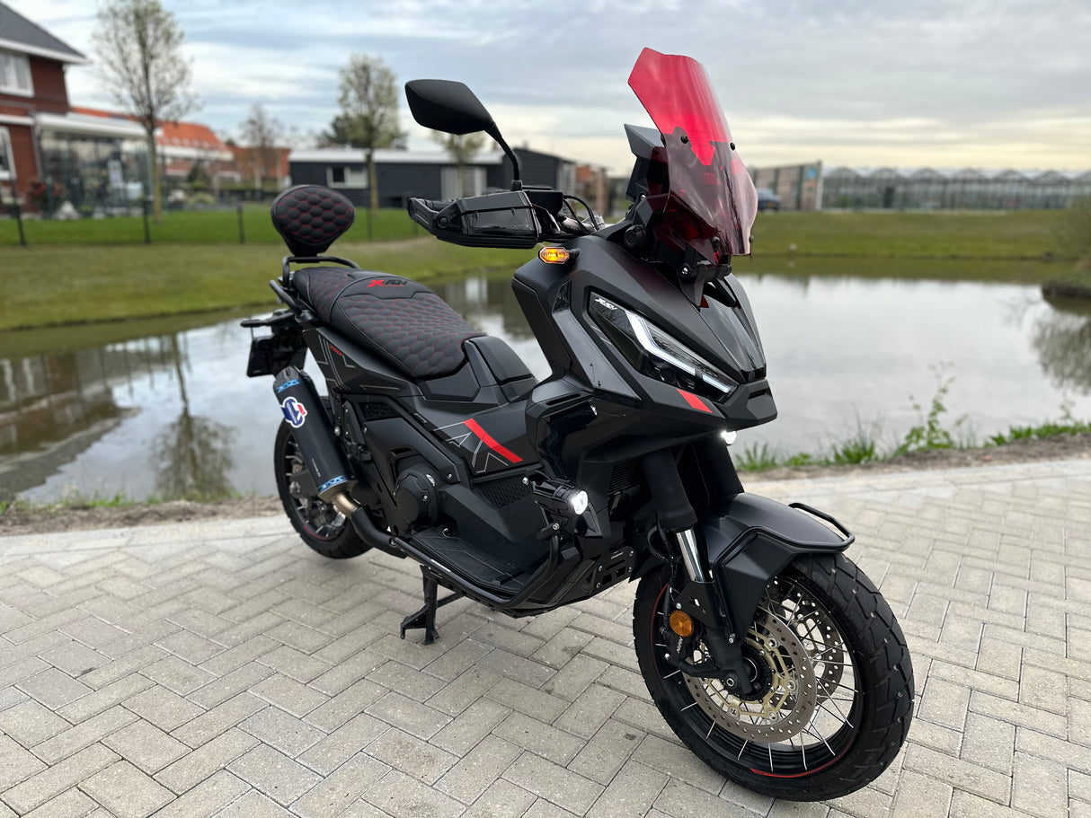 Honda x-adv 750 red edition full custom Akrapovic 2023