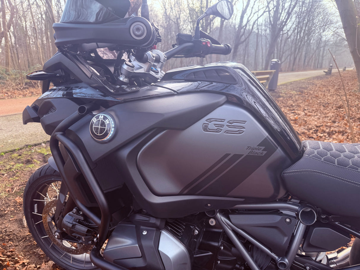 BMW R 1250 gs adventure Triple Black 2024 Akrapovic full custom