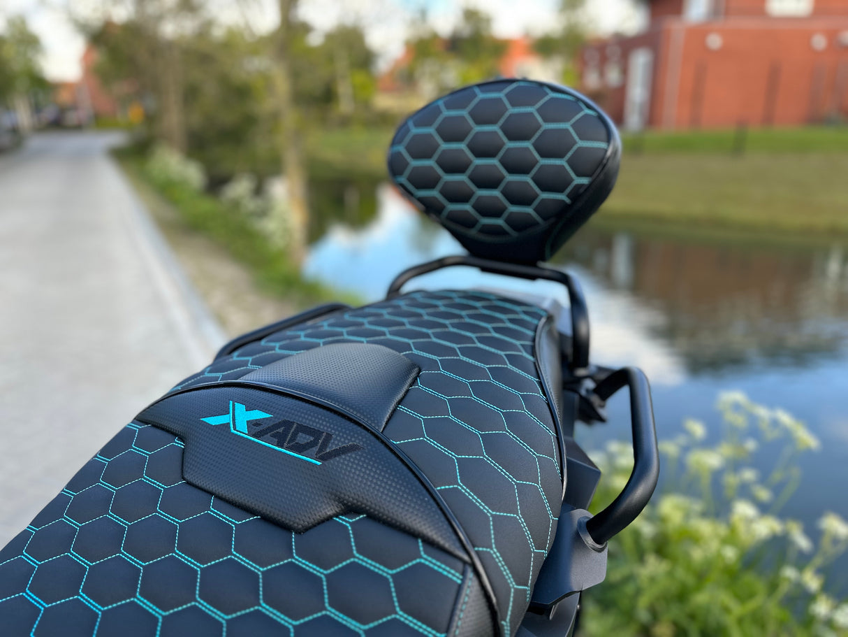 Honda x-adv 750 turquoise edition 2024 Akrapovic