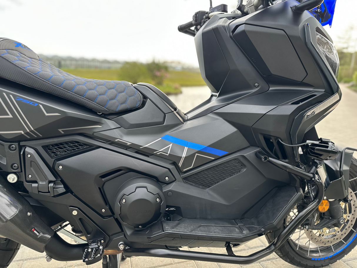 Honda x-adv 750 blue edition full custom Akrapovic