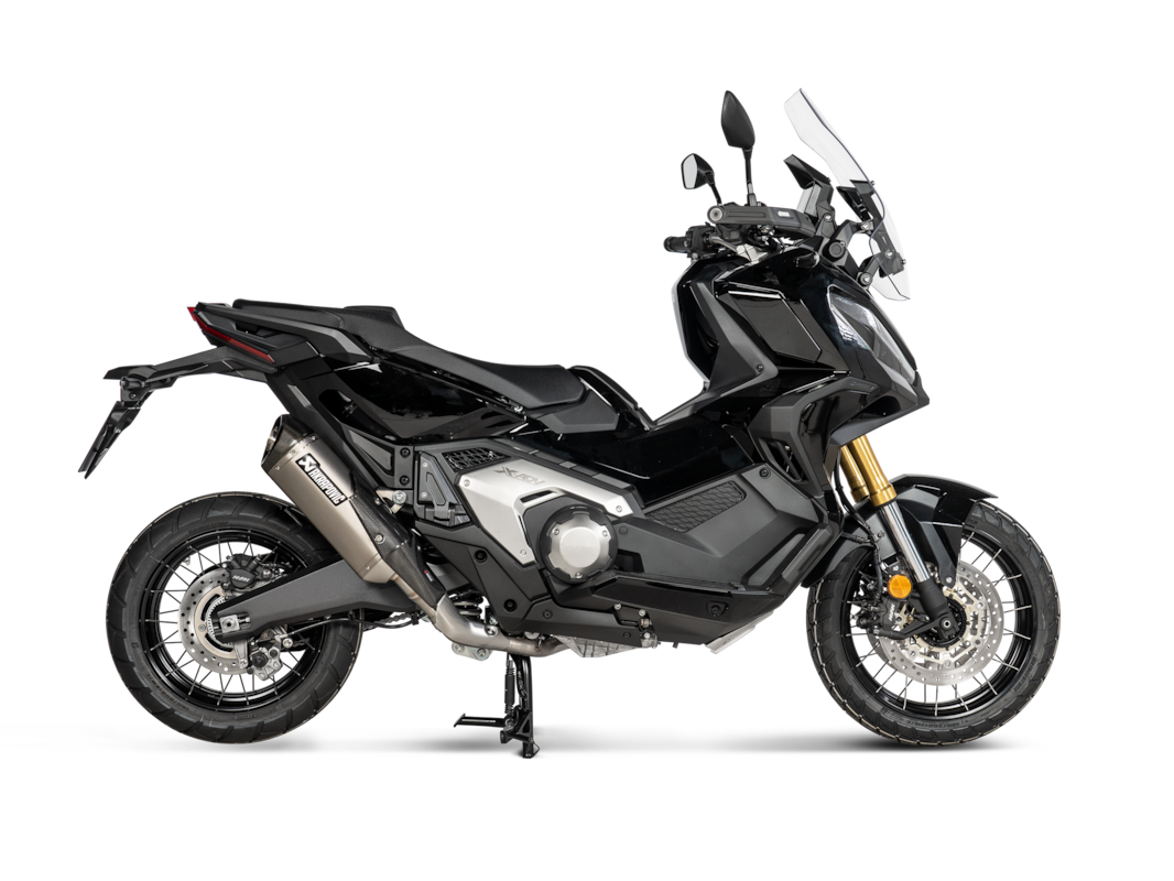 AKRAPOVIC SLIP-ON EINDDEMPER HONDA X-ADV 750 TITANIUM ZILVER